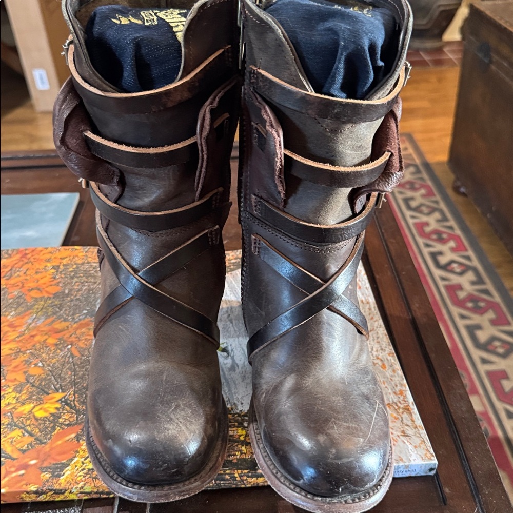 Freebird Baker Boots Olive Multi Leather size 9